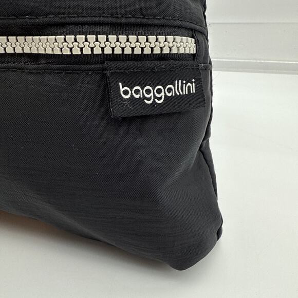 Baggallini Comrade Purse Black 3 Zip Adjustable Crossbody Bag Travel - Picture 3 of 16